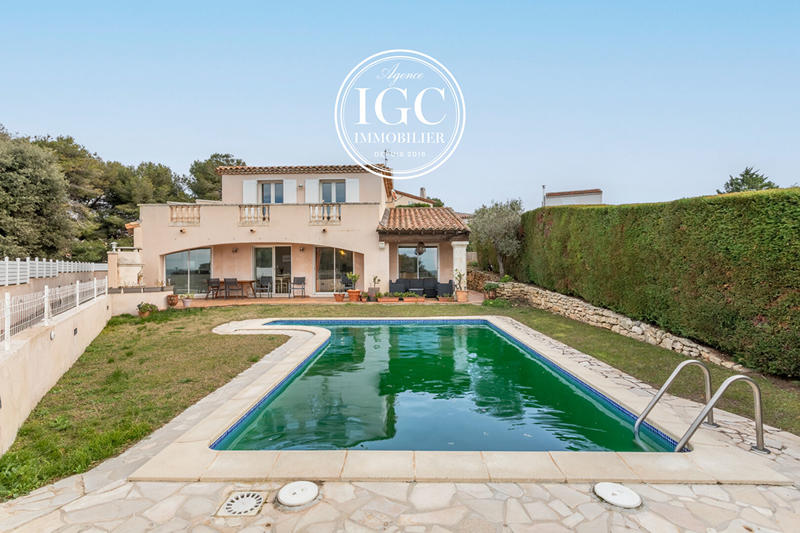 Maison - 140 m² - 4 pièces