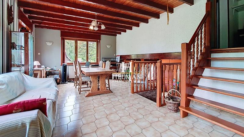 Maison - 311 m² - 12 pièces