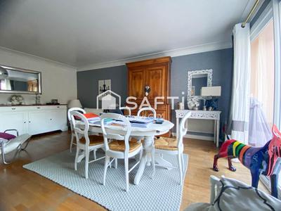 Maison - 330 m² - 11 pièces