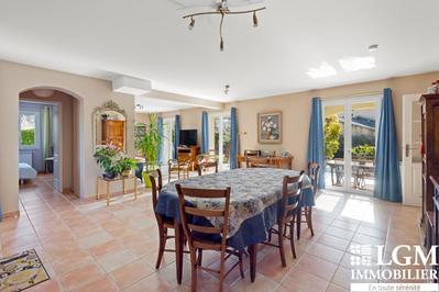 Maison - 130 m² - 5 pièces