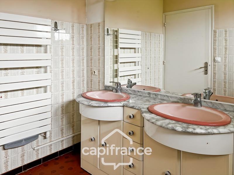 Maison - 95 m² - 4 pièces