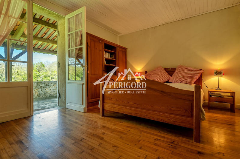 Maison ancienne - 350 m² - 10 pièces