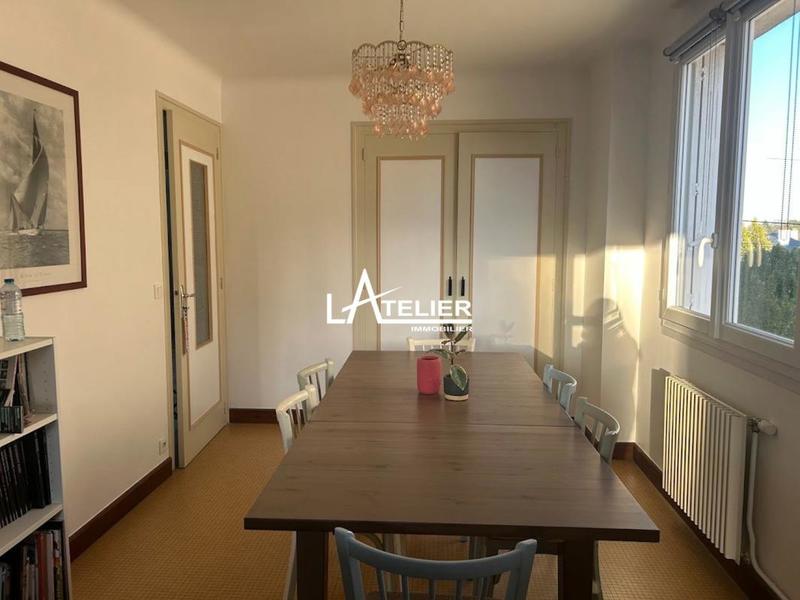 Maison - 181 m² - 7 pièces