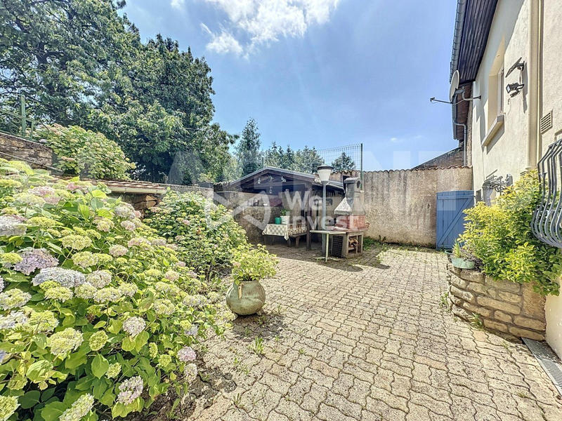 Maison - 284 m² - 13 pièces