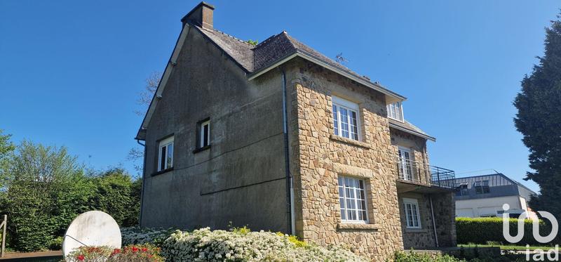 Maison - 180 m² - 5 pièces