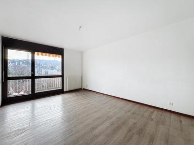 Appartement - 94 m² - 5 pièces