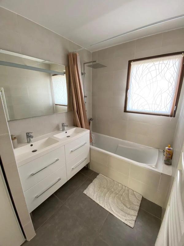 Villa - 89 m² - 6 pièces