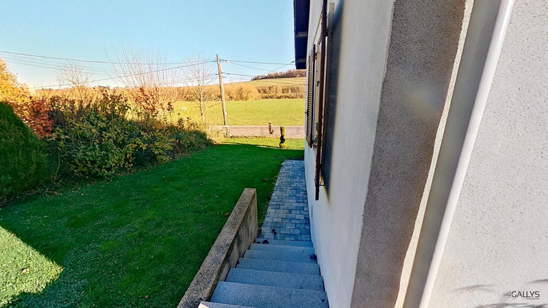 Maison - 105 m² - 5 pièces