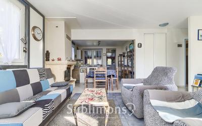 Maison - 140 m² - 5 pièces