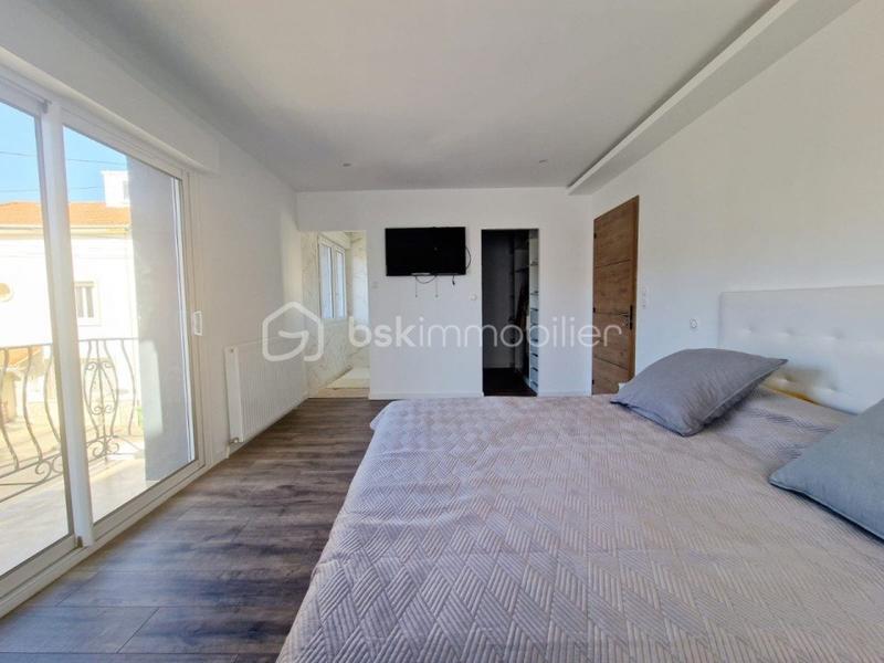 Maison - 180 m² - 7 pièces