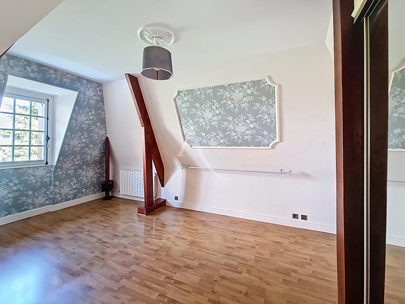 Maison - 162 m² - 6 pièces