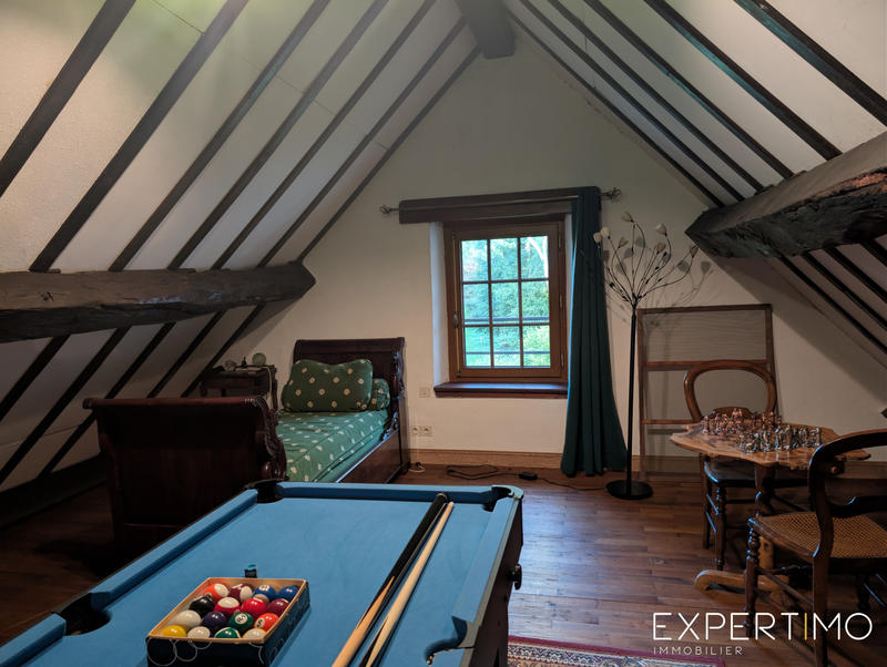 Maison - 338 m² - 8 pièces