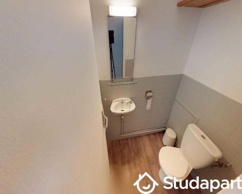 Chambre - 120 m² - 1 pièce