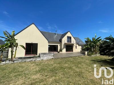 Maison - 239 m² - 7 pièces