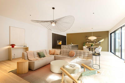 Maison - 206 m² - 7 pièces