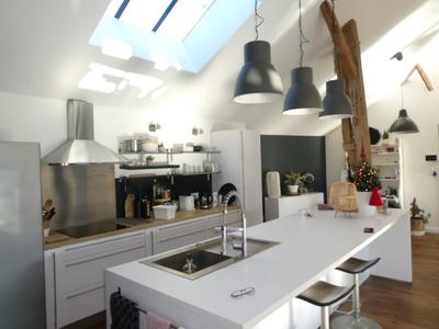 Propriété - 230 m² - 8 pièces