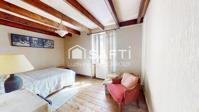 Maison - 221 m² - 6 pièces