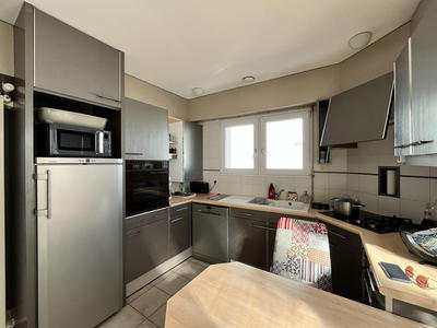 Appartement - 82 m² - 3 pièces