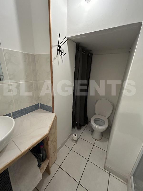 Appartement - 100 m² - 2 pièces