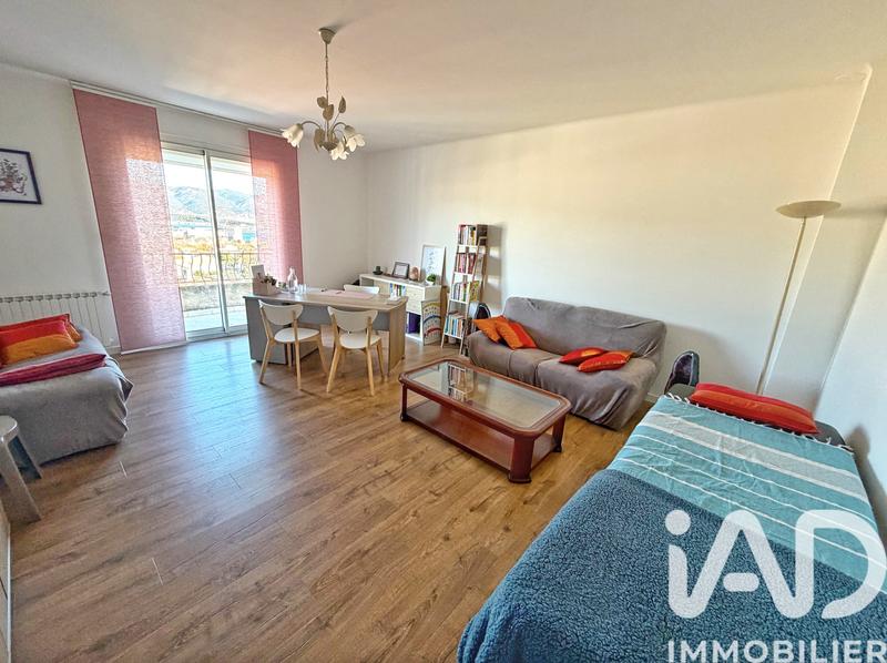 Maison - 427 m² - 17 pièces