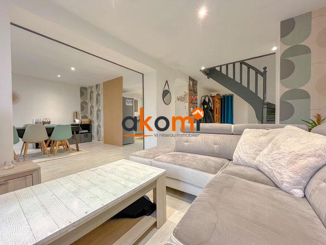 Maison - 121 m² - 6 pièces