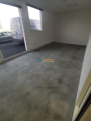 Bureau - 135 m² - 5 pièces