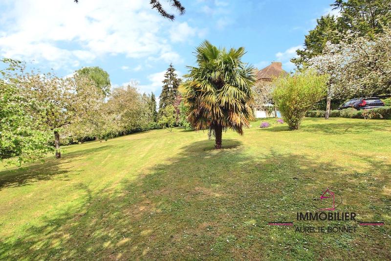 Maison - 275 m² - 14 pièces