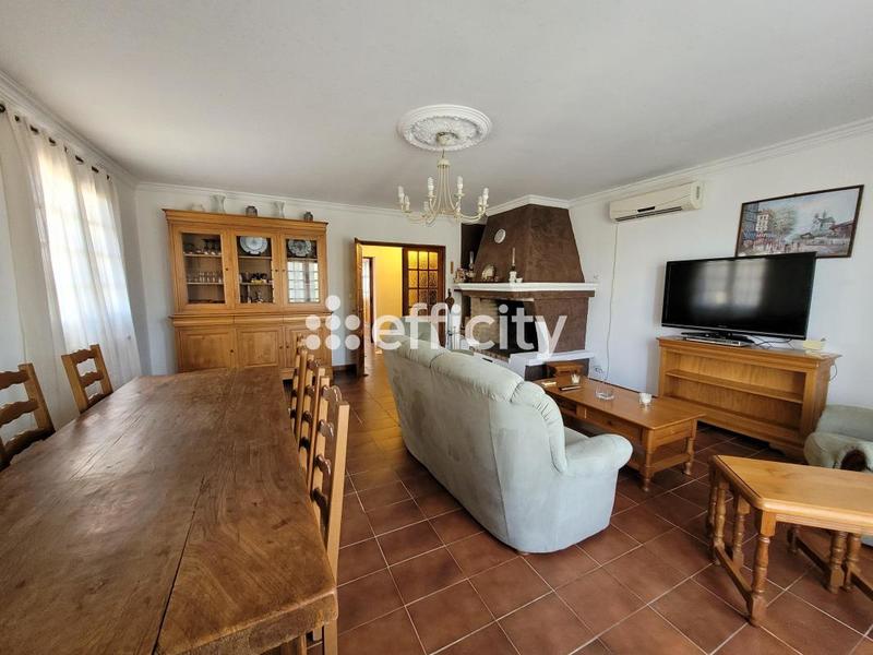 Maison - 260 m² - 12 pièces