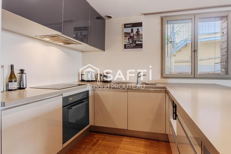 Appartement - 145 m² - 6 pièces