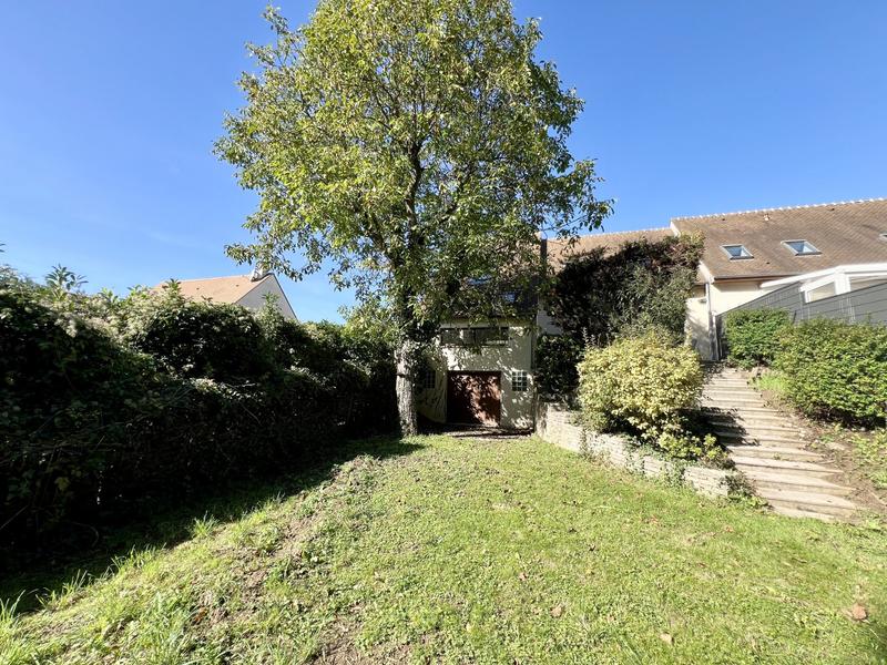 Maison - 136 m² - 6 pièces
