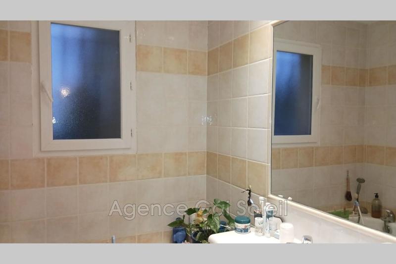 Villa - 90 m² - 4 pièces