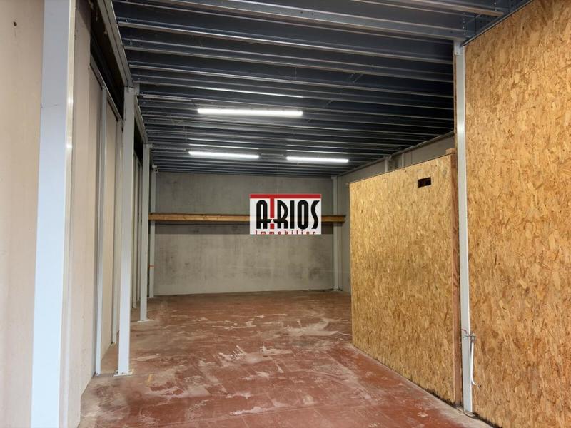Entrepôt - 80 m²