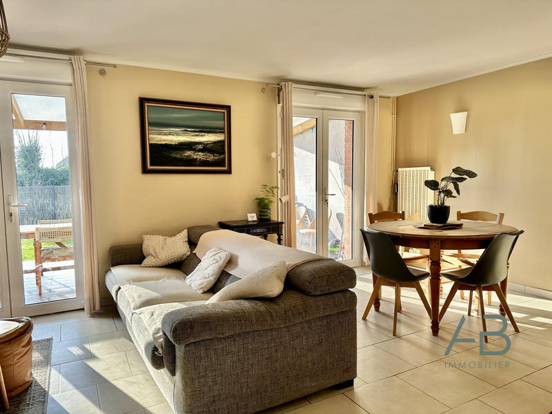 Maison - 92 m² - 5 pièces