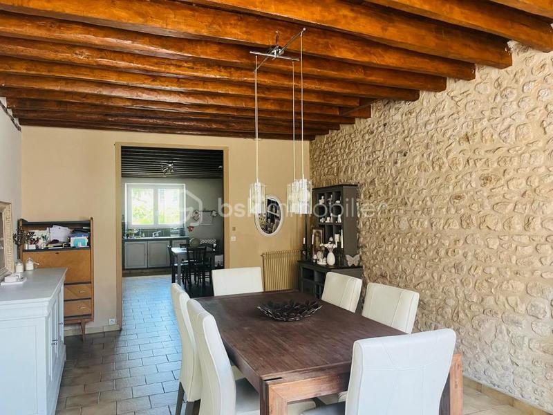 Maison - 245 m² - 8 pièces