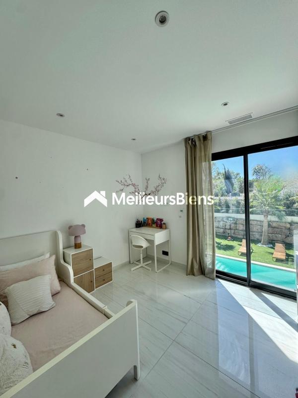 Villa - 130 m² - 5 pièces