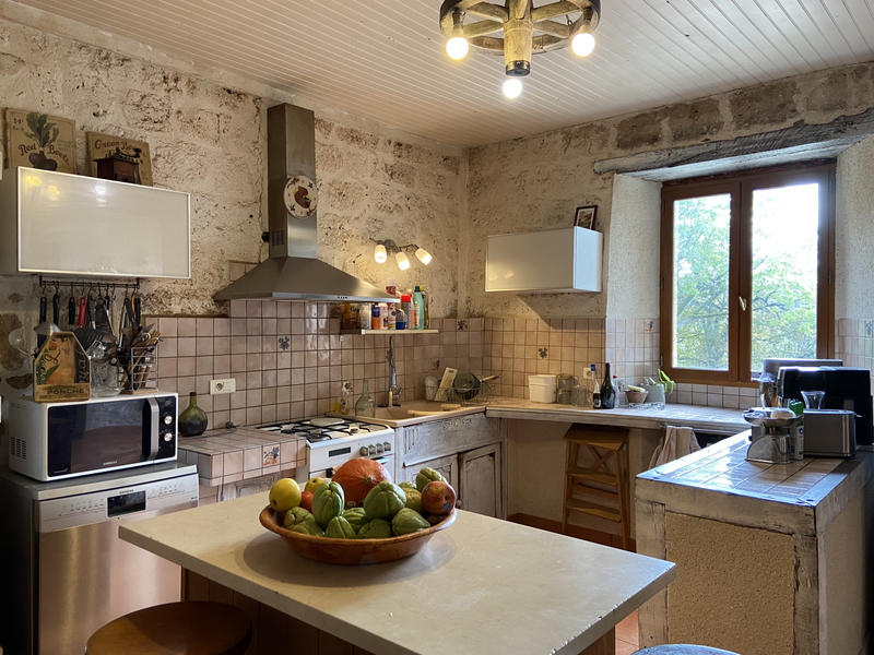 Maison - 220 m² - 8 pièces