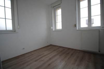 Appartement - 65 m² - 6 pièces