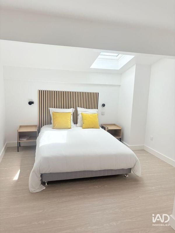 Local commercial - 240 m²