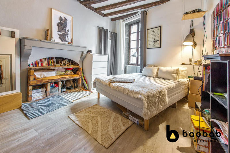 Appartement - 140 m² - 5 pièces