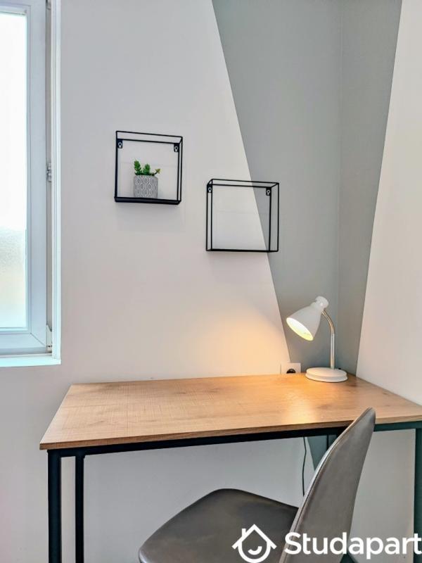 Chambre - 10 m² - 1 pièce