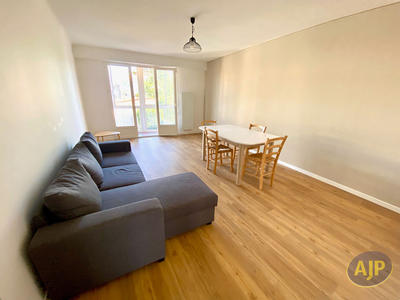 Appartement - 60 m² - 2 pièces