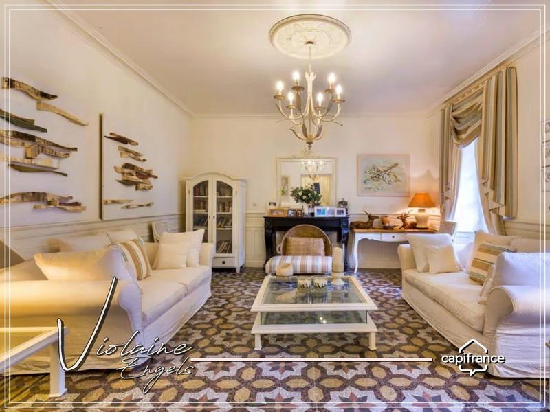 Maison de maîtres - 408 m² - 8 pièces