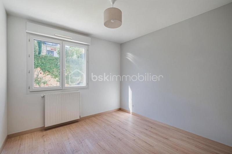 Appartement - 79 m² - 3 pièces