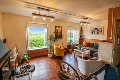 Maison - 121 m² - 6 pièces