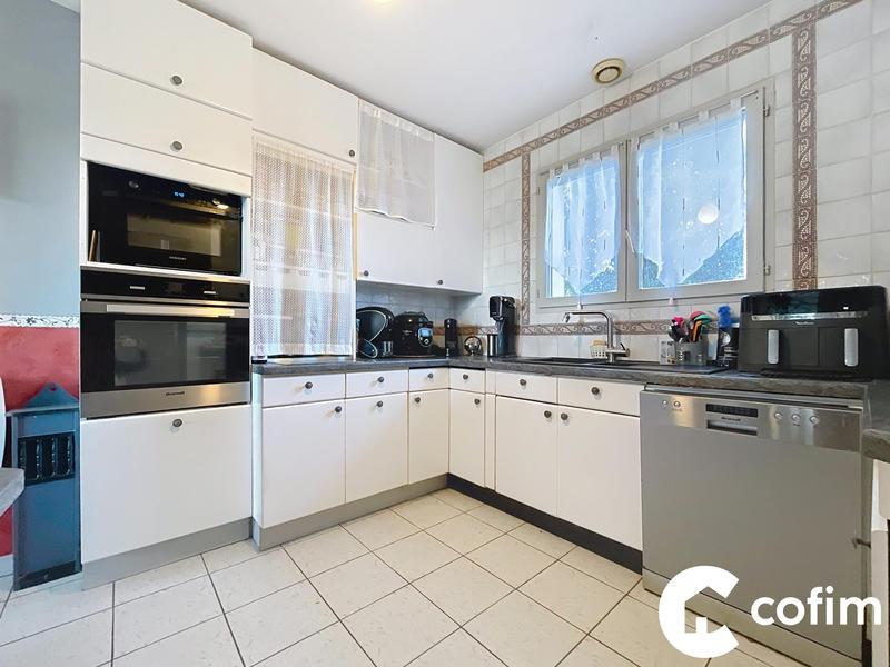 Maison - 140 m² - 6 pièces