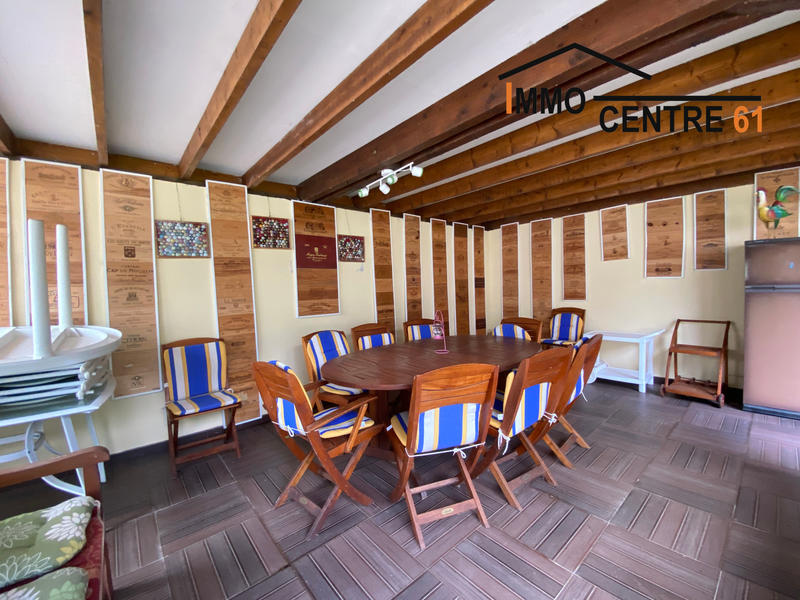 Maison - 140 m² - 6 pièces