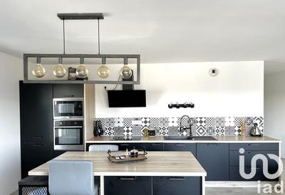 Appartement - 90 m² - 4 pièces