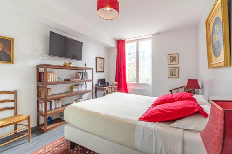 Propriété - 212 m² - 7 pièces