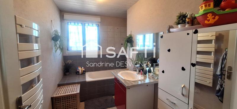 Maison - 240 m² - 9 pièces