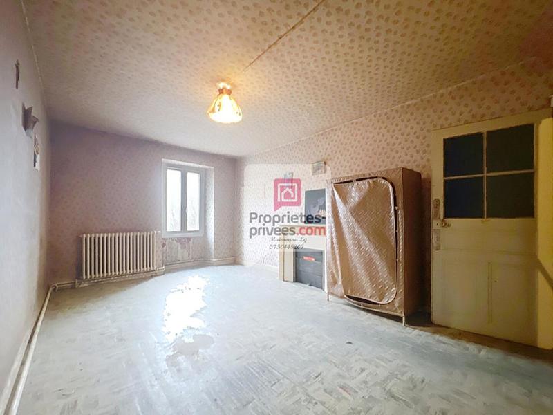 Maison - 390 m² - 9 pièces